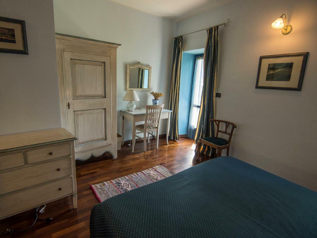 B&B Il Sole Delle Rive Sinio Kültér fotó
